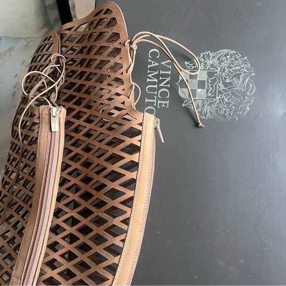 Elegant Tan Women's Heeled Sandals - Picture 4 of 7